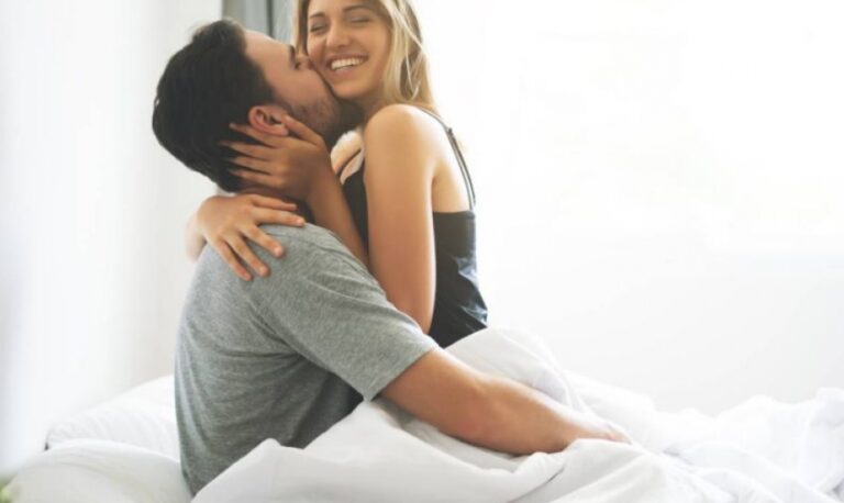 Xnxx الإباحية هي الظاهرة التي تثير اهتمام جماهير الناس